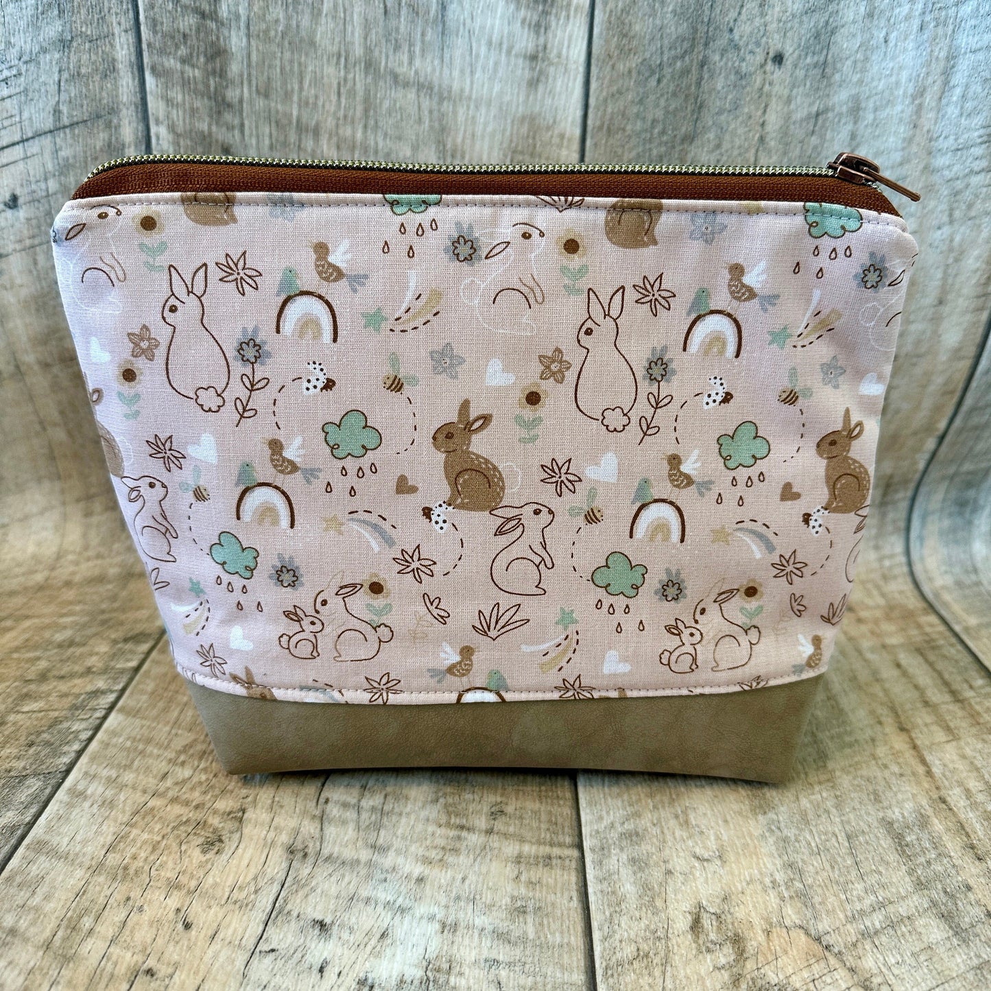 Kosmetiktasche „Kaninchen & Regenbogen rosa“