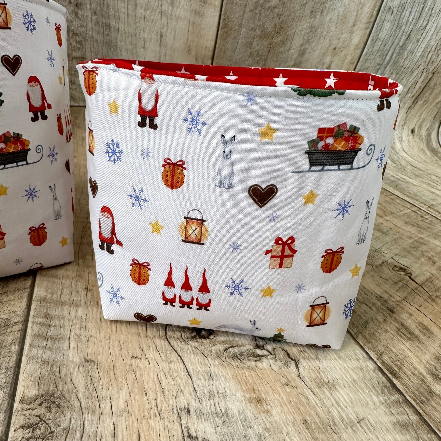Utensilo / Stoffkorb / Hase / Kaninchen  / Weihnachten / Wichtel / Nikolaus / Weihnachtsmann / Tannenbaum / Geschenk