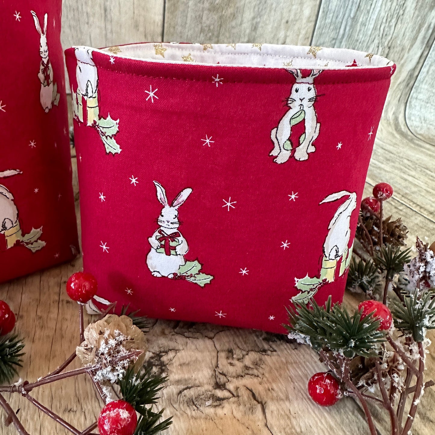 Utensilo / Stoffkorb / Hase / Kaninchen  / Weihnachten  / Nikolaus / Weihnachtsmann / Sterne / Geschenk