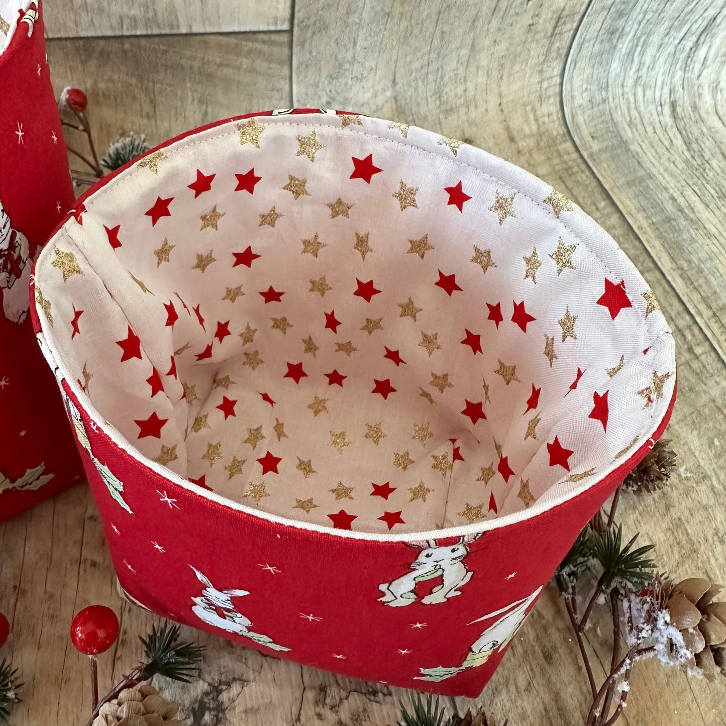 Utensilo / Stoffkorb / Hase / Kaninchen  / Weihnachten  / Nikolaus / Weihnachtsmann / Sterne / Geschenk