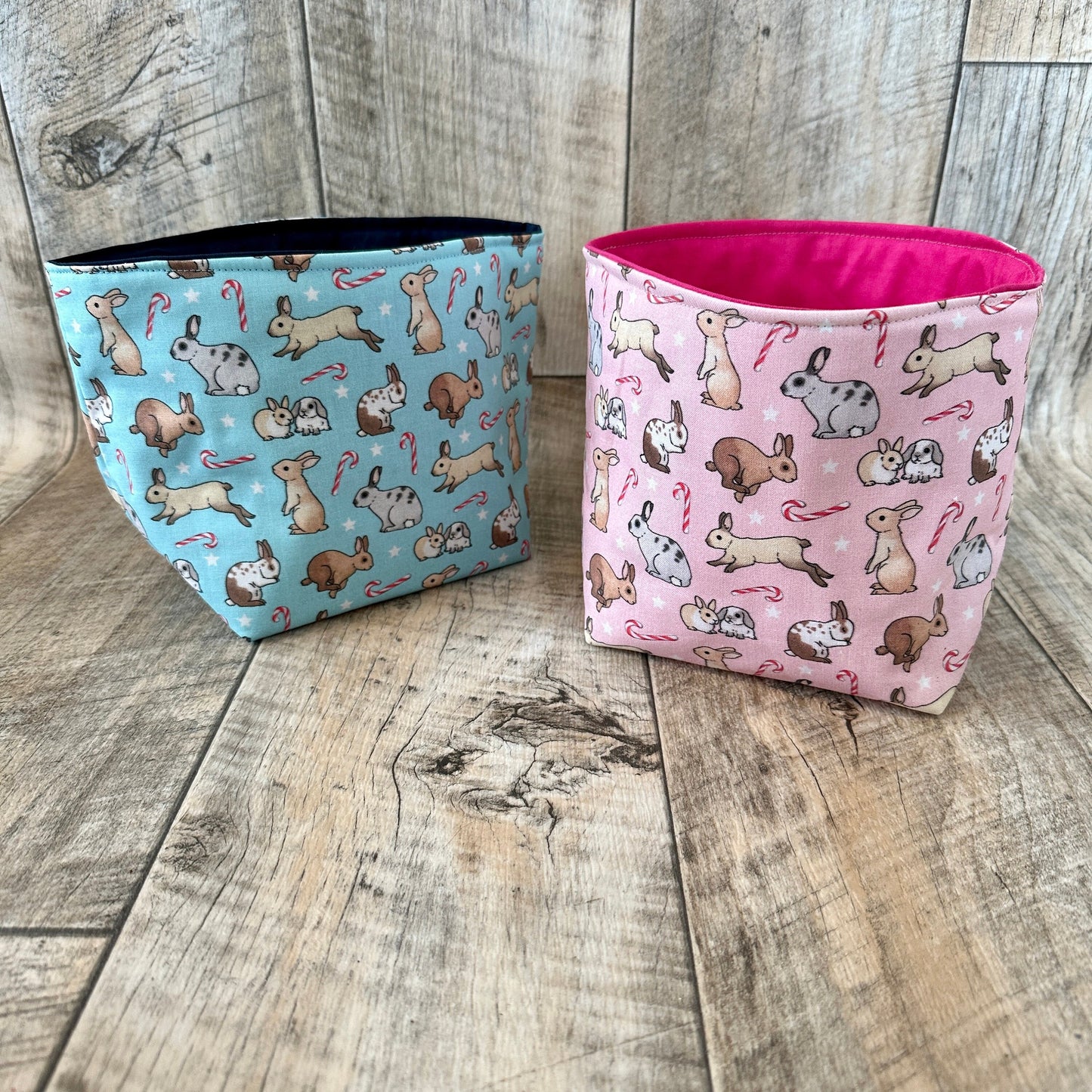 Utensilo / Stoffkorb / Hase / Kaninchen  / Weihnachten / Nikolaus / Geschenk / Minilop / Zuckerstange / Rosa / Pink