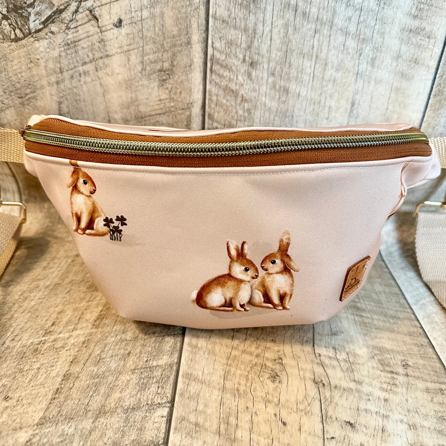 Crossbodybag „Kaninchen beige“
