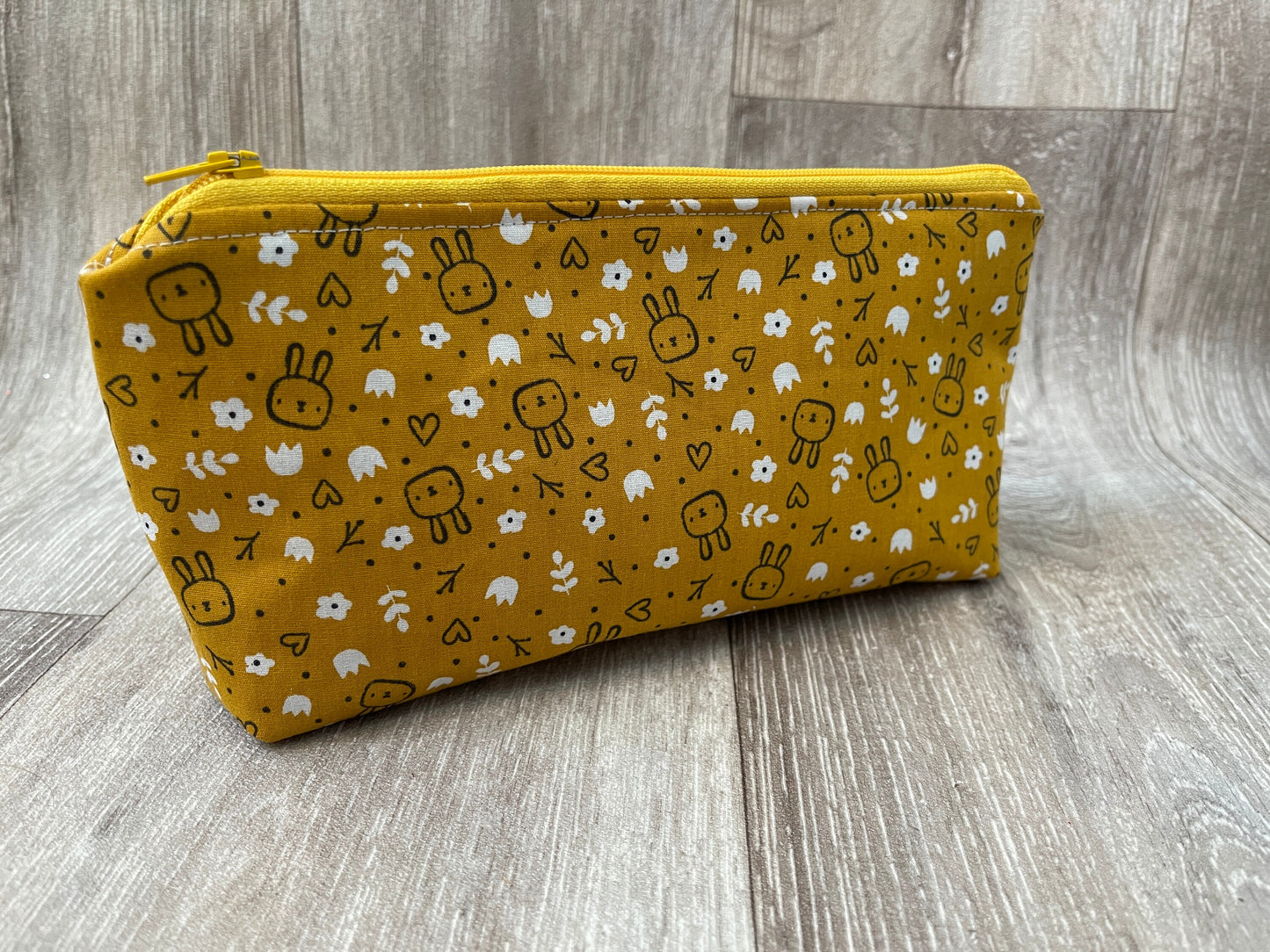 Täschchen "Hasen & Blumen" in 3 Farben
