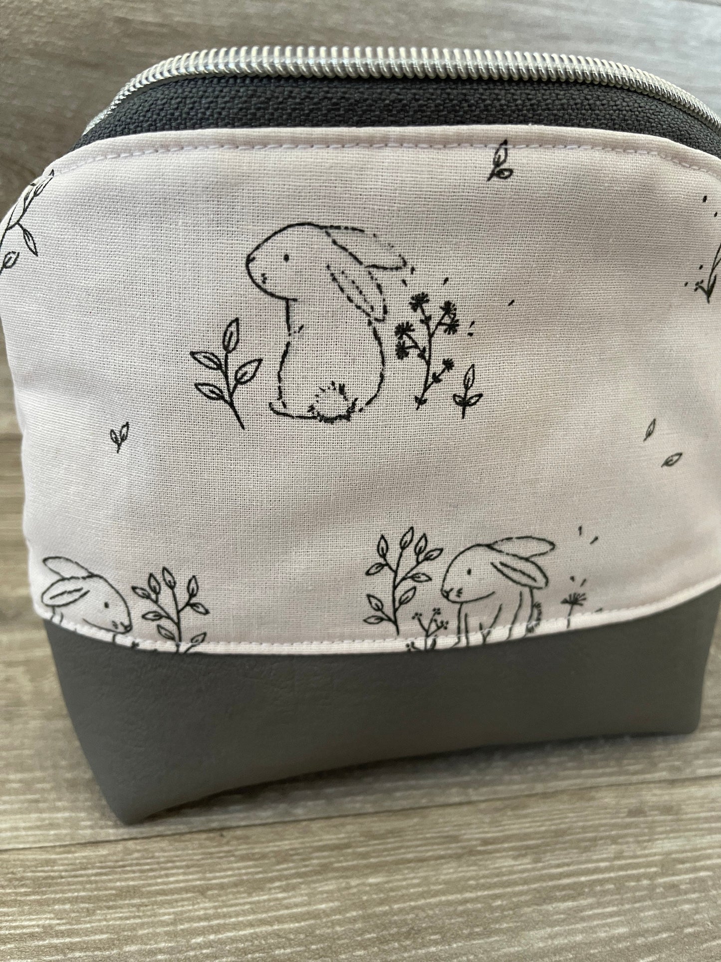 Kosmetiktasche "Kaninchen Grau"