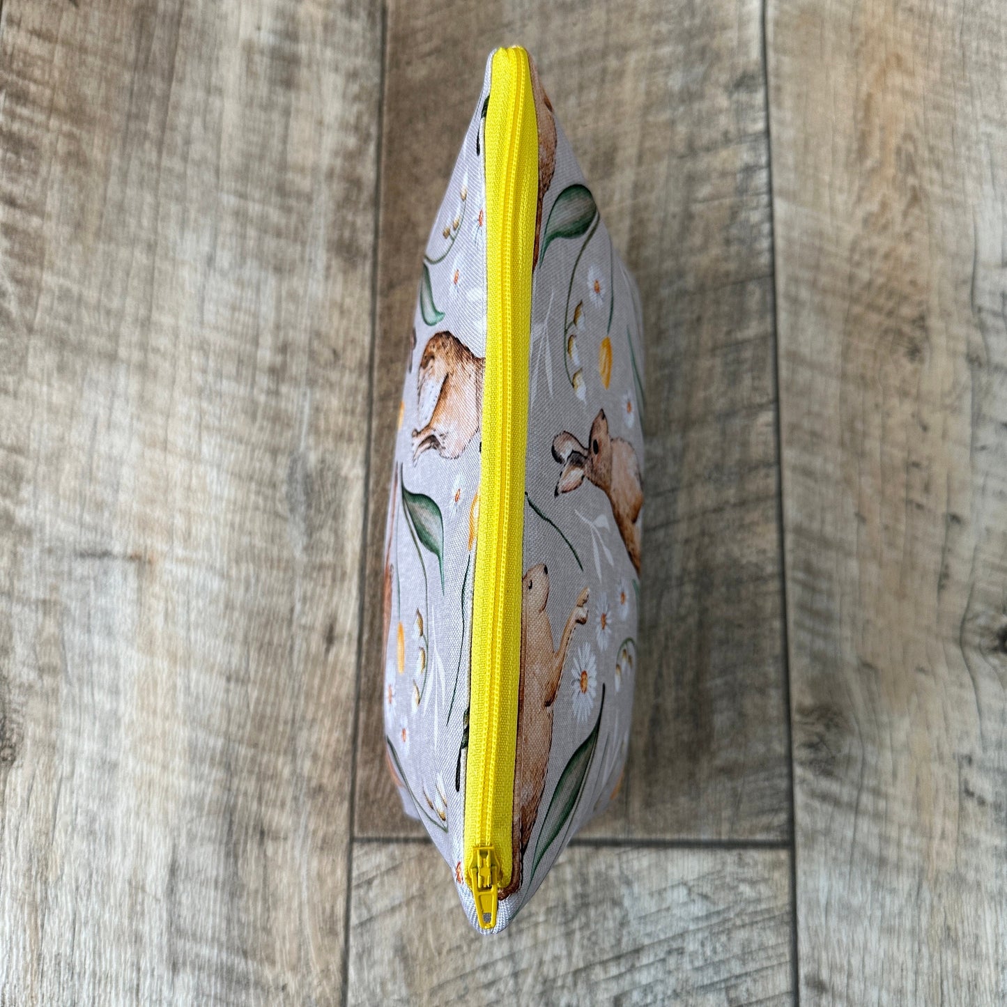 Kosmetiktasche "Kaninchen & Tulpen"